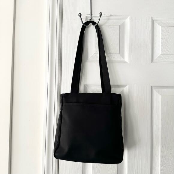 Kenneth Cole Reaction Y2K Black Nylon Front Flap Pocket Square Shoulder Tote Bag - Picture 11 of 14